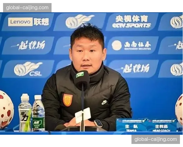 重庆铜梁龙刘建业执教 恩加德乌阿马杜后防轮换配置